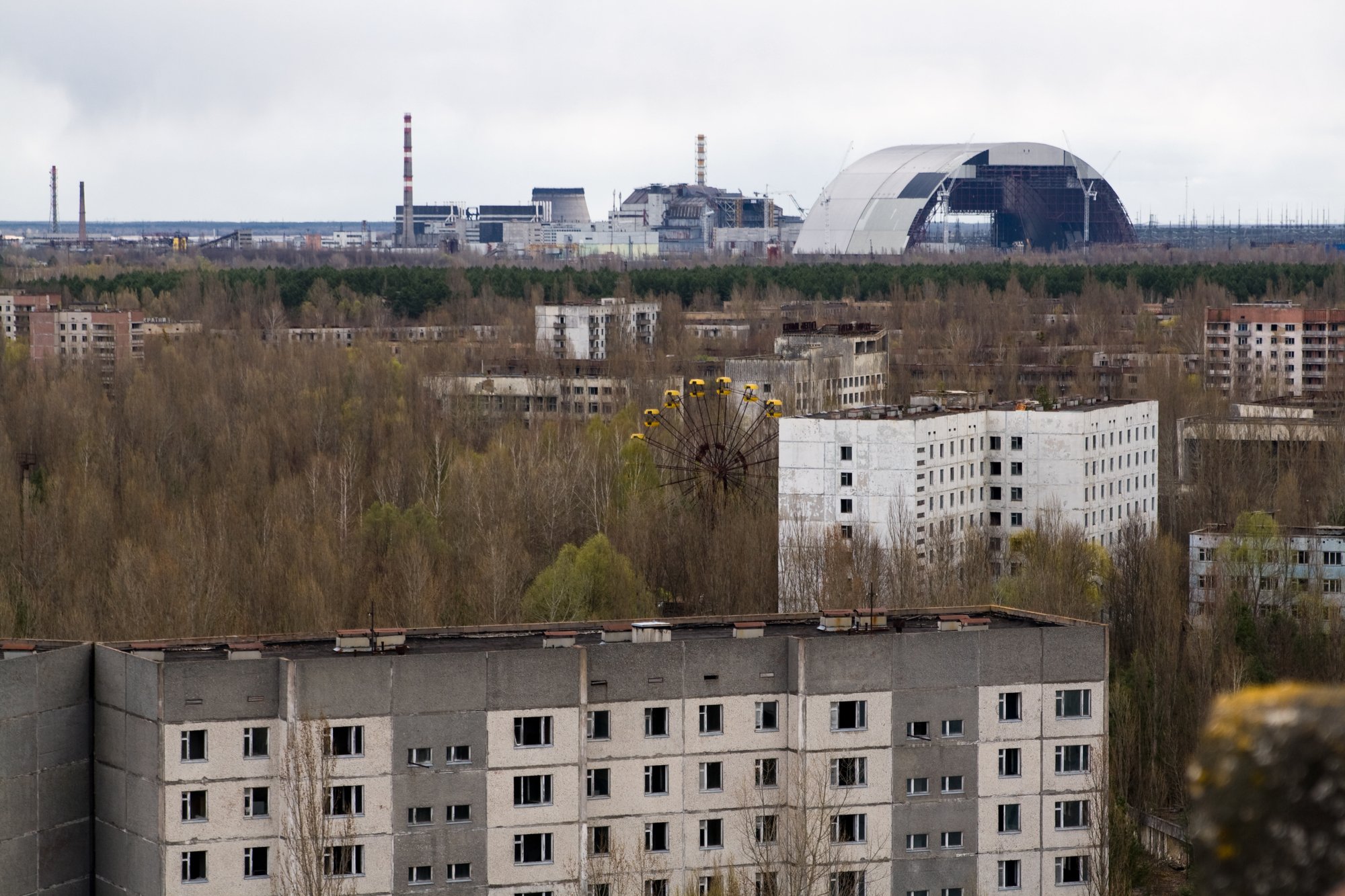 Чернобыльская аэс какая страна. Чернобыльская АЭС И город Припять. ЧАЭС вид с Припяти. Чернобыль город Припять 2021.