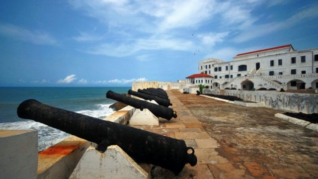 Фортеці на узбережжі Гани були залучені до торгівлі золотом та рабами