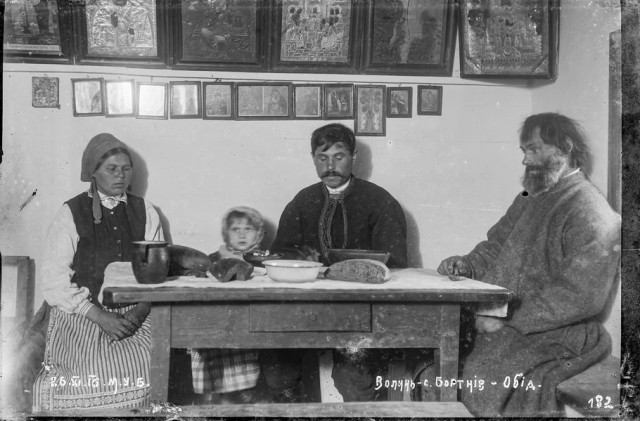 Бортнів. Обід в селянській хаті