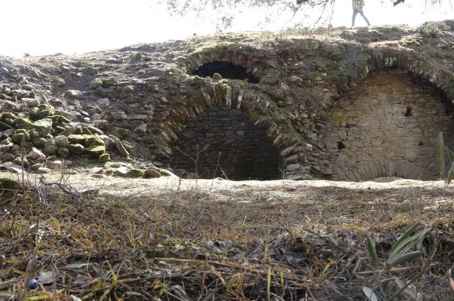 Розкопана ділянка амфітеатру в провінції Айдин, західна Туреччина