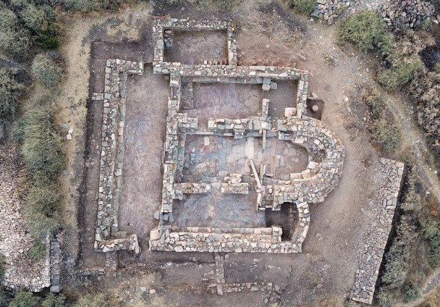 Руїни ранньовізантійської базиліки, знайденої археологами
