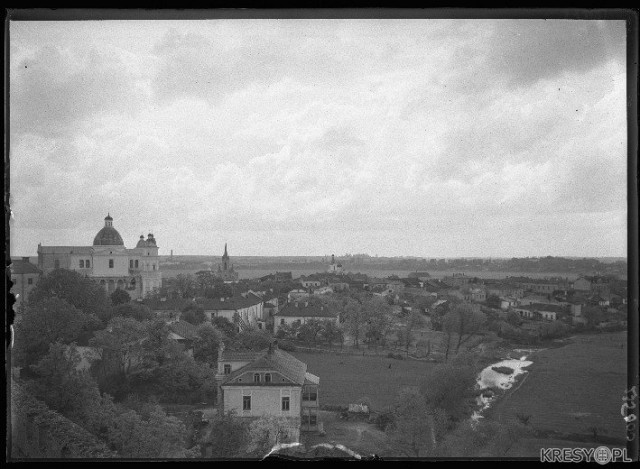 Панорамна світлина Луцька з куполами Свято-Покровського храму, 1925 рік